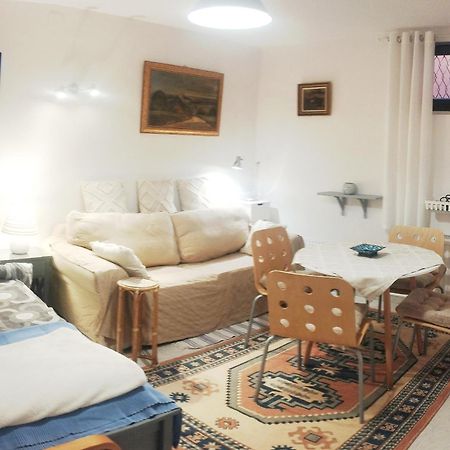 B&B Family Basement Apartment, Breakfast, Free Parking, 5Km From Tulln Chorherrn Extérieur photo