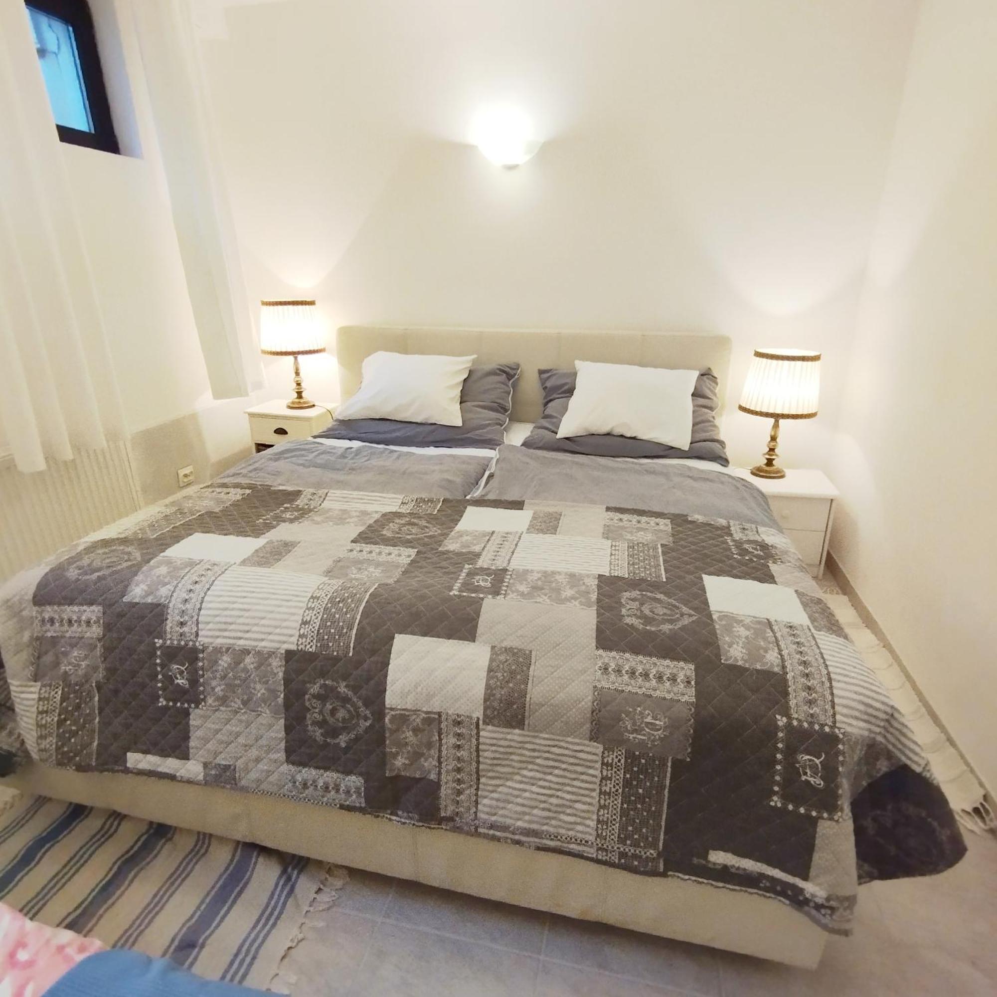 B&B Family Basement Apartment, Breakfast, Free Parking, 5Km From Tulln Chorherrn Extérieur photo